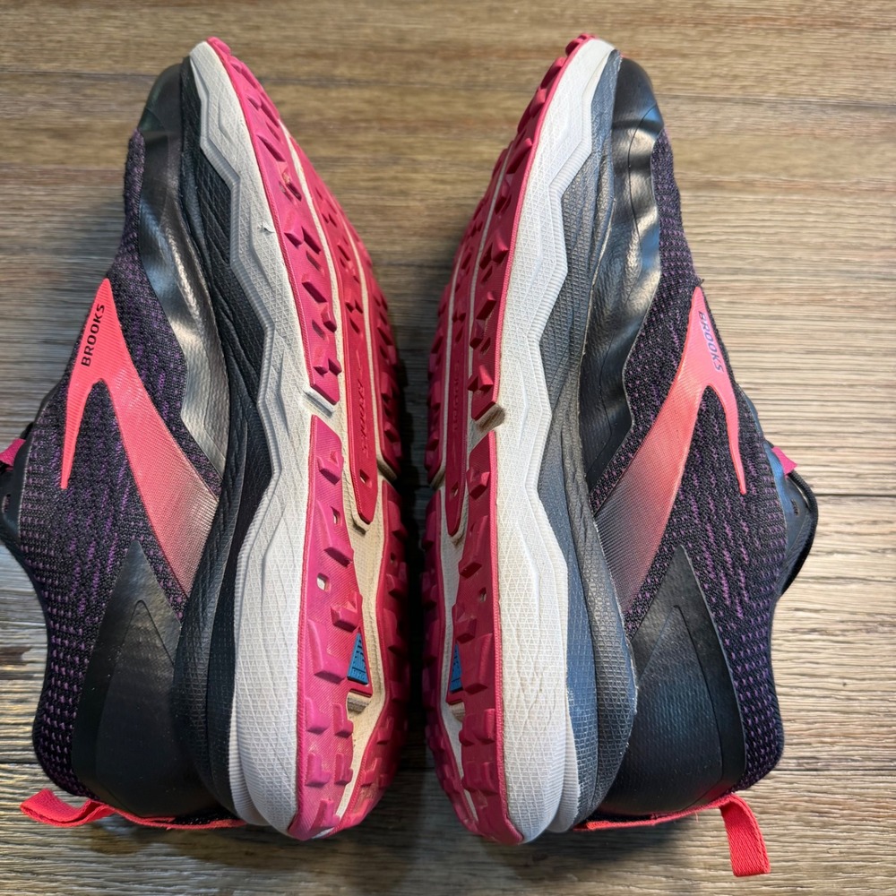 Brooks Caldera 5 Womens Trail Running Shoes Black Purple Pink Size 11 - Picture 7 of 10